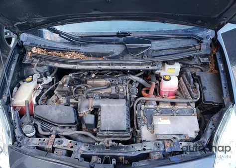 2010 Toyota Prius z USA, uszkodzony, nr VIN JTDKN3DUXA0164818